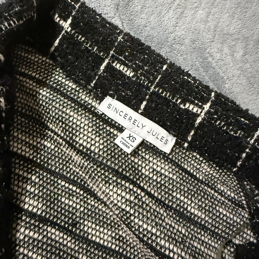 Jacket - Picture 4 of 4